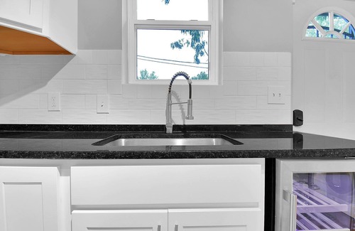 Olde Towne East Maison | McAllister Townhouse: where comfort and style meet!