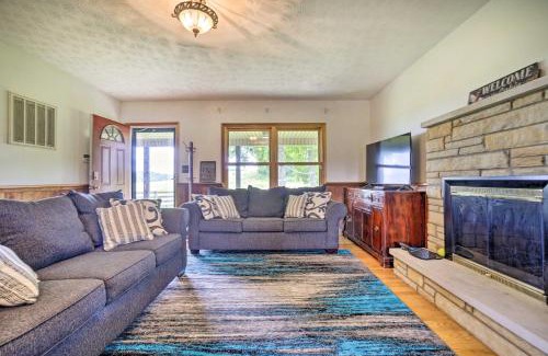 McArthur Maison | McArthur Cabin Peaceful Getaway on Farm!