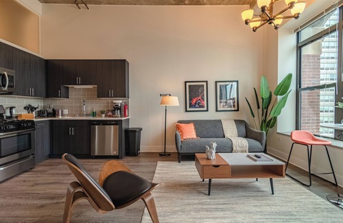 Near South Side Hôtel | McCormick 2B/2Ba for up to 8 guests w Opt Parking