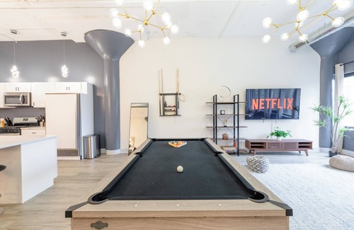 Near South Side Appartement | McCormick 5B/3Ba Luxury Suite for groups for up to 12 guests w/ optional parking