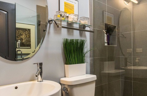 Bronzeville Maison | Mccormick Place Guest House