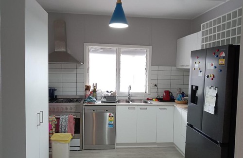 Cowes Maison | McKenzie road home