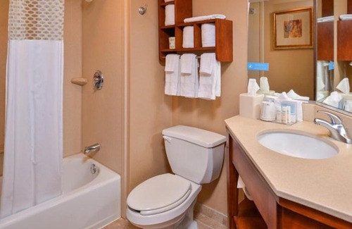 Ross Township Hôtel | McKnight Hotel