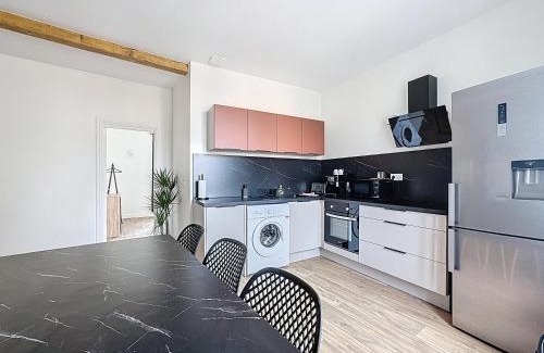 Coudes Appartement | Mcosy 6, T3 premium, 6 pers, clim, terrasse, proche A75