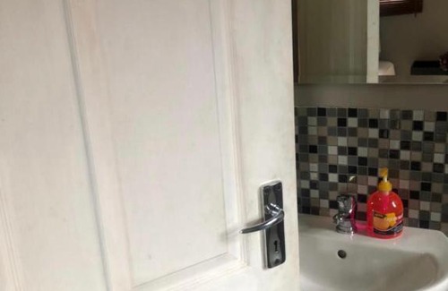 Emalahleni Maison | MD 2 GUEST HOUSE