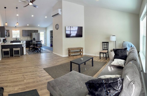 Linneus Appartement | Meadow Lane - Brand New, 2025! On Snowmobile Trail. 6 miles to Houlton.