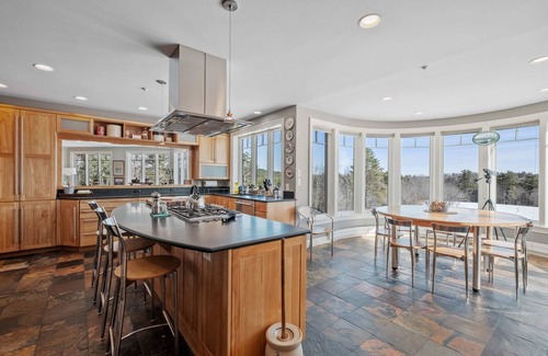Barrington Maison | Meadow View Manor | 17,000sqft w/ Olympic Pool