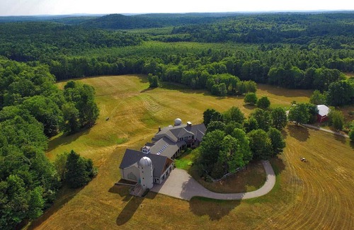Barrington Maison | Meadow View Manor | 17,000sqft w/ Olympic Pool