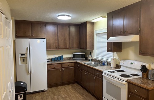 Cedar Grove Maison | (Mebane) Relaxation Retreat ( Near Chapel Hill and Durham )