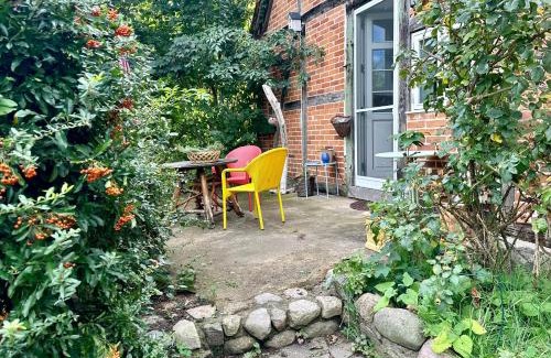 Dargun Appartement | Mecklenbü mit Teich, Kamin, Sauna und Hotpott