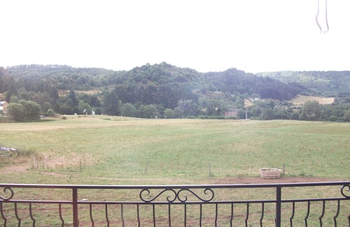 Saint-Sauves-d'Auvergne Maison | MEDICAL PRESCRIPTION: MAKE THE FULL OF ENERGY, OXYGENATION, REST, RELAXATION.