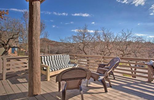Medicine Park Maison | Medicine Park Cabin with Mountain Views!