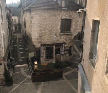 Clamecy Appartement | Medieval