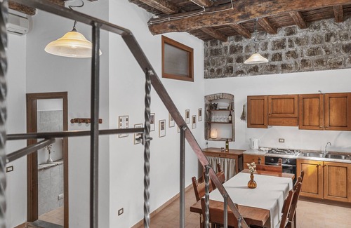 Viterbo Maison | Medieval House built in 1200 in the centre! FREE private parking