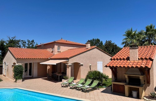 Saint-Genis Villa | Villa Méditerranée au calme avec piscine privée chauffée, mer et lac à 12km