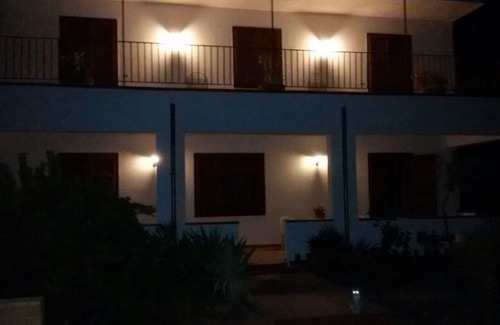 Marinella di Selinunte Villa | Villa de style méditerranéen avec vue sur l'oasis du Belice