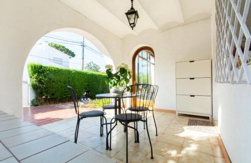 Alella Maison | Mediterranean heaven with sea views