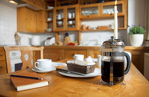 Sibford Gower Cottage | Luxe d'inspiration méditerranéenne dans l'Oxfordshire Cotswolds, près de Great Tew