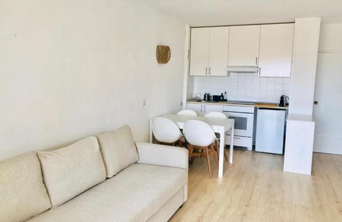 El Roc de Sant Gaieta Appartement | Mediterranean Roda