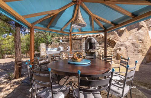 Porto Rotondo Villa | Villa méditerranéenne avec terrasse, jardin et Wi-Fi