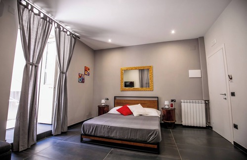 Vomero Maison | MEDUSA CILEA GUEST HOUSE