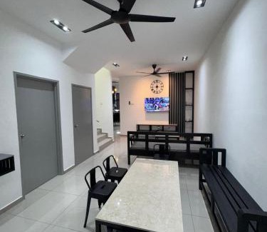 Solok Baharu Maison | Meera Homestay