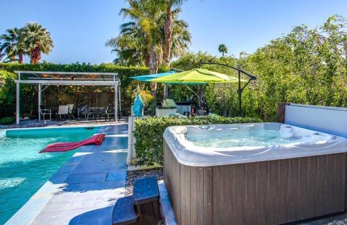 El Mirador Maison | Meet Me in Palm Springs! Permit# 4146