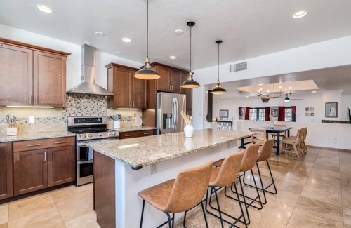 Cimarron Foothills Estates Villa | Mega Fun Desert Villa w Pool, Cinema, Arcade, Spa