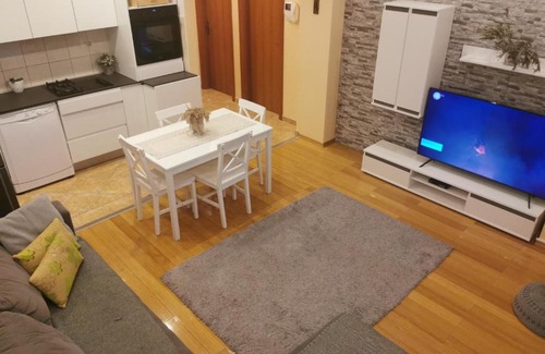 Istok Appartement | Megi