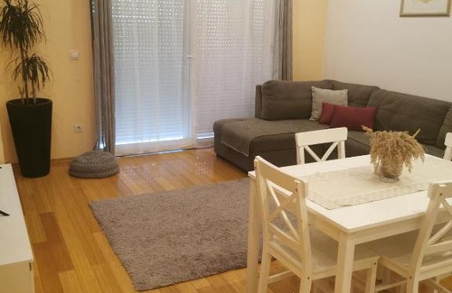 Istok Appartement | Megi