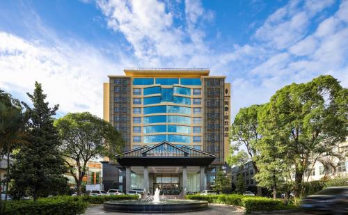 Panyu Hôtel | Mehood Lestie International Hotel Nancun Wanbo Metro Station Branch - Free Shuttle Bus to Canton Fair Complex During Canton Fair Period & Free breakfast & Free afternoon tea & Free midnight snack & Free VPN Internet Access
