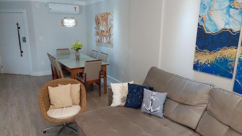 Andorinha Appartement | Meia Praia Apto Fino Acabamento 3 suítes e 2 garagens