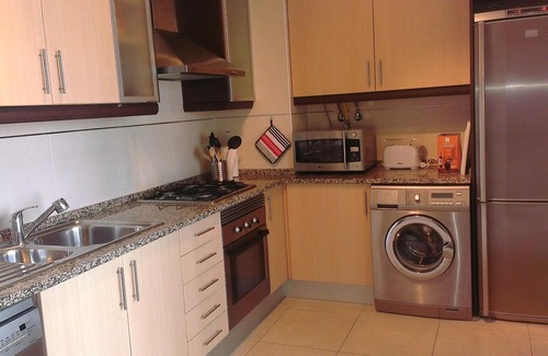 Lagos Appartement | Meia Praia Poolside Apartment. Licence de touriste 39739 / AL