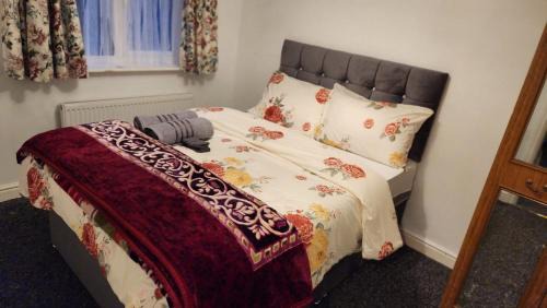 Tipton Maison | Mekees Luxury Apartment Toronto Wing