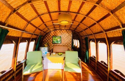 Giong Trom Location De Bateaux | Mekong Delta Overnight Sampan Cruise in Ben Tre
