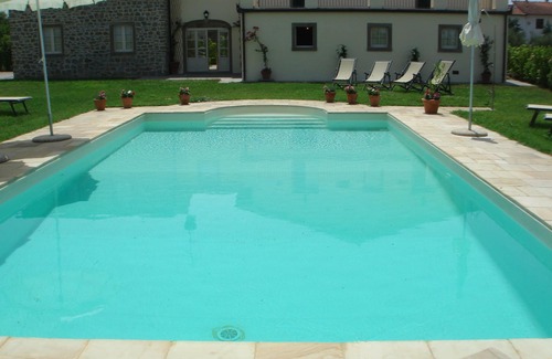 Cortona Appartement | Mela est un appartement autonome avec une grande piscine, WiFi gratuit et un parking