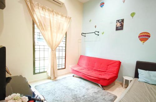 Rembia Maison | Melaka Homestay with pool 4BR Semi-D,BBQ,KTV,Billiard 15pax DeStarryVilla