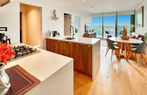 Williamstown Appartement | 1 Bedroom Apartment With Parking Close To Beach