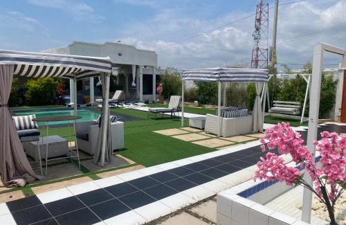 Dr JS Moroka Maison | Mementos Guesthouse