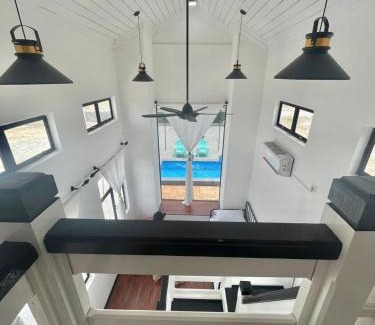 Setiu Maison | Memerang Tiny House & Pool near Merang Jetty