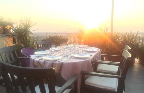 Cuglieri Maison | COUCHERS DE SOLEIL MÉMORABLES SUR LES TERRASSES DE LA MAISON À CUGLIERI