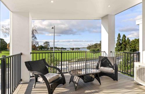 Tauranga Maison | Memorial View - Tauranga Holiday Home