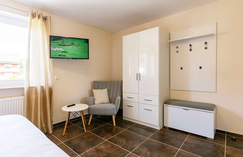 Bischofsheim an der Rhon Hôtel | Memory 03 - Holiday apartment (approx. 52 m²) with balcony on the 1st floor for max. 4 persons