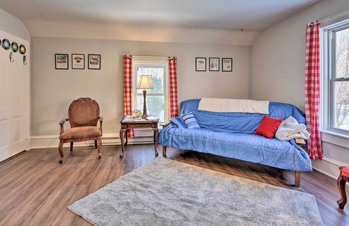 Menomonie Appartement | NEW! Menomonie Apartment: Walk to Lake Monomin!