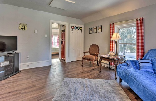 Menomonie Appartement | NEW! Menomonie Apartment: Walk to Lake Monomin!
