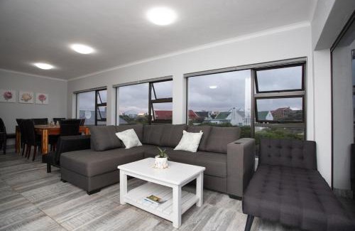 Boggoms Bay Maison | Meraki - Greek style beach house in Boggoms Bay