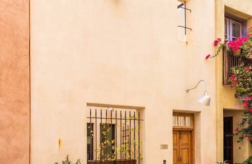 Menlo Park Maison | Mercado San Agustin | 2 BR 2.5 BA | Garage | Patio