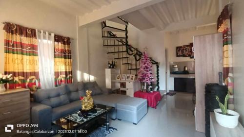 Batangas City Lit Et Petit-Déjeuner | mercedes homes bnb