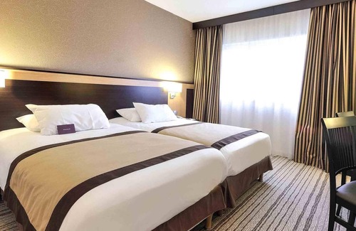 Val-de-Reuil Hôtel | Mercure Rouen Val De Reuil