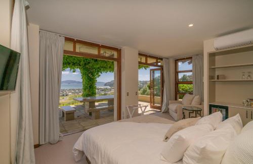 Cooks Beach Cabine | Mercury Ridge